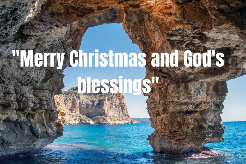 100+ Short Christmas Card Messages for Family and Friends That Spread Holiday Joy